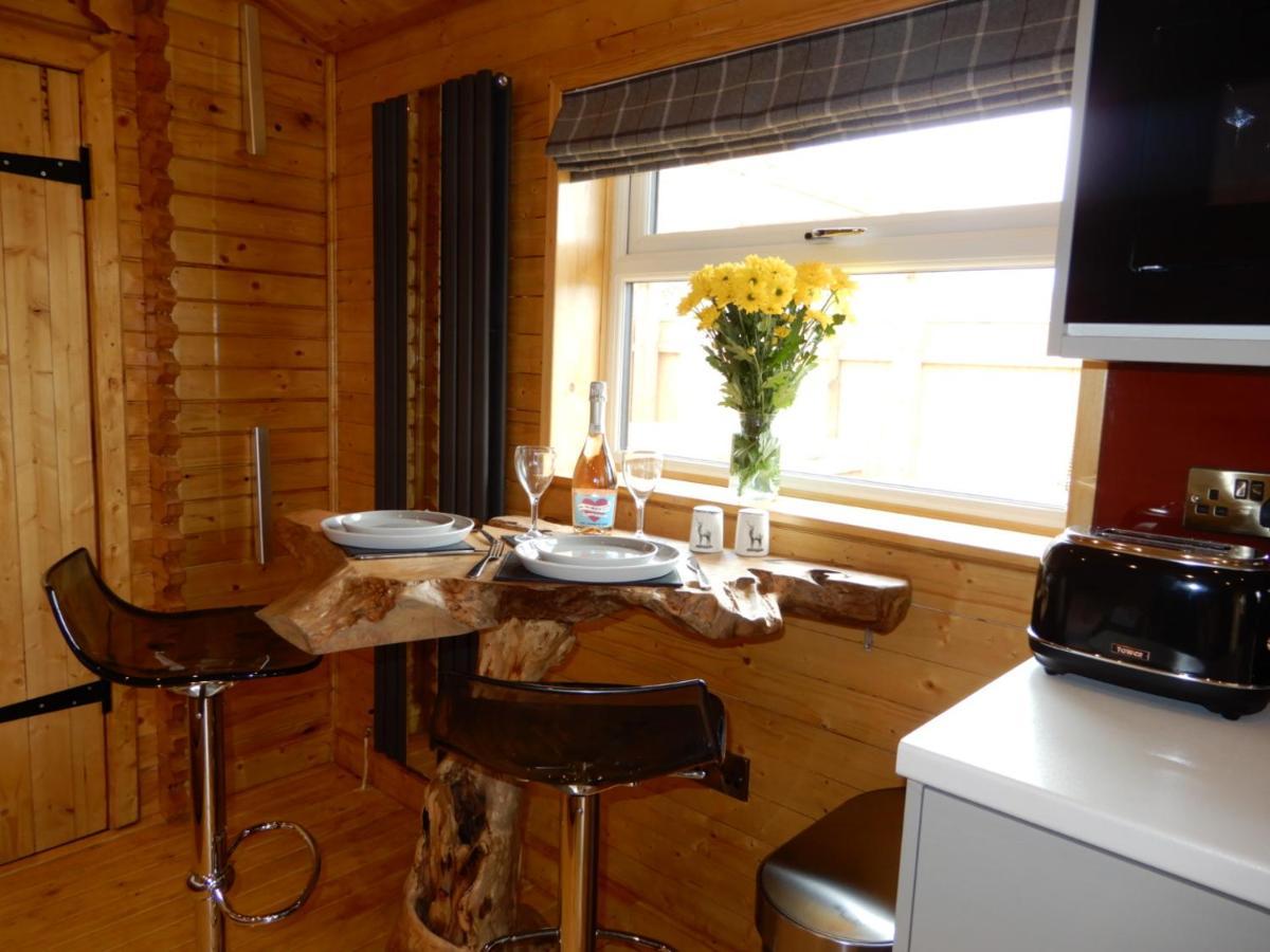 Balmoral Studio Lodge Ellesmere Esterno foto