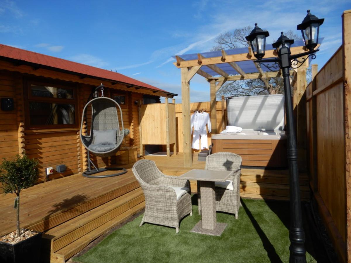 Balmoral Studio Lodge Ellesmere Esterno foto