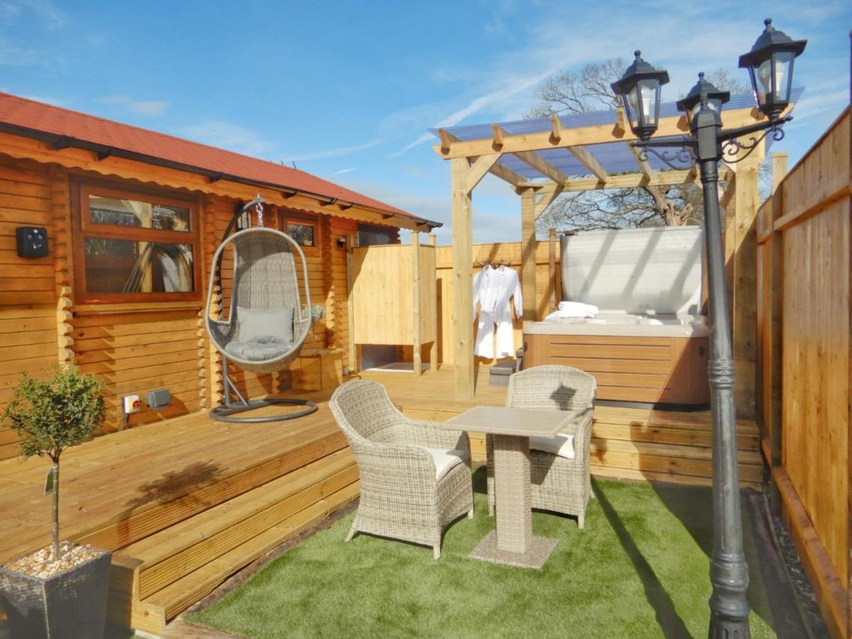 Balmoral Studio Lodge Ellesmere Esterno foto
