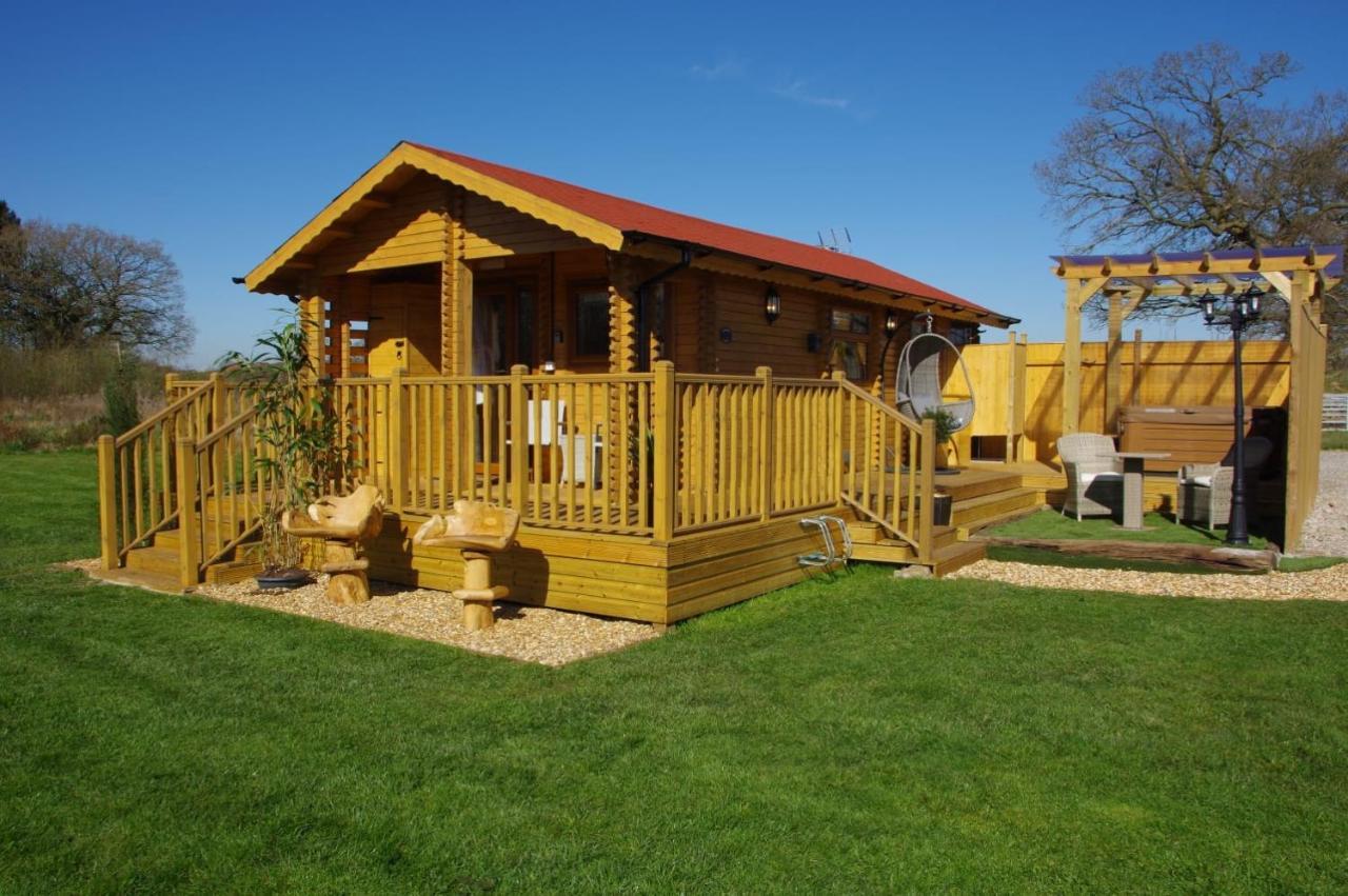 Balmoral Studio Lodge Ellesmere Esterno foto